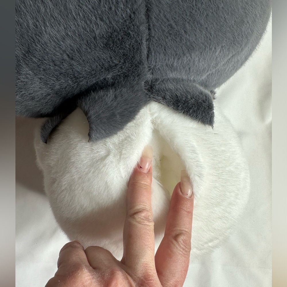 Sanrio Kuromi Holding Strawberry Plush - Picture 6 of 15